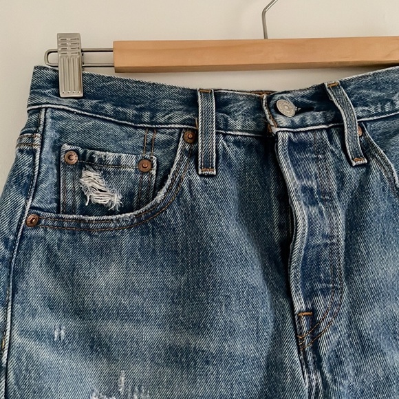 Levis 501 High Rise Medium Wash Denim Jeans Distressed Shorts Blue 25 - Picture 8 of 12